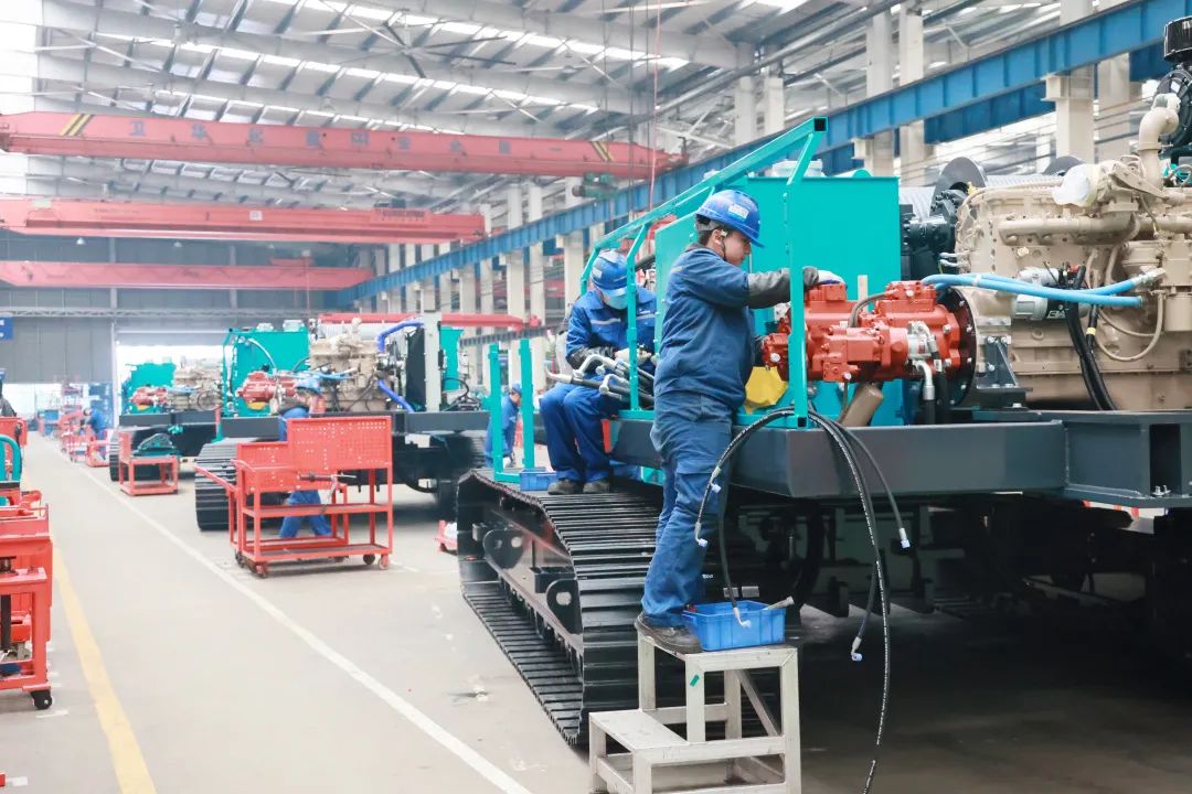 向着冲刺目标全力以赴！山河智能正式开工