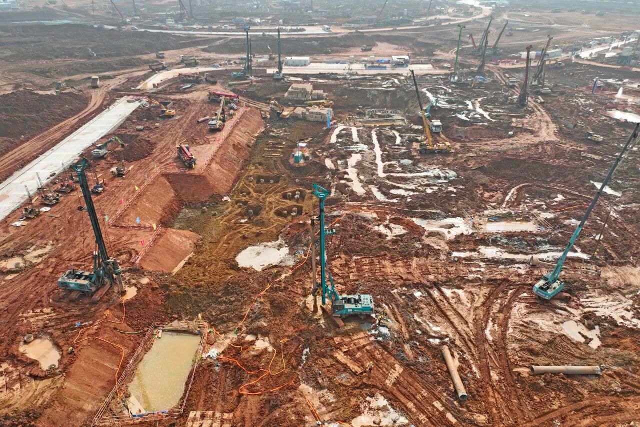 刷新“进度条”、构筑新地标！山河智能旋挖集群助力长沙奥体中心建设